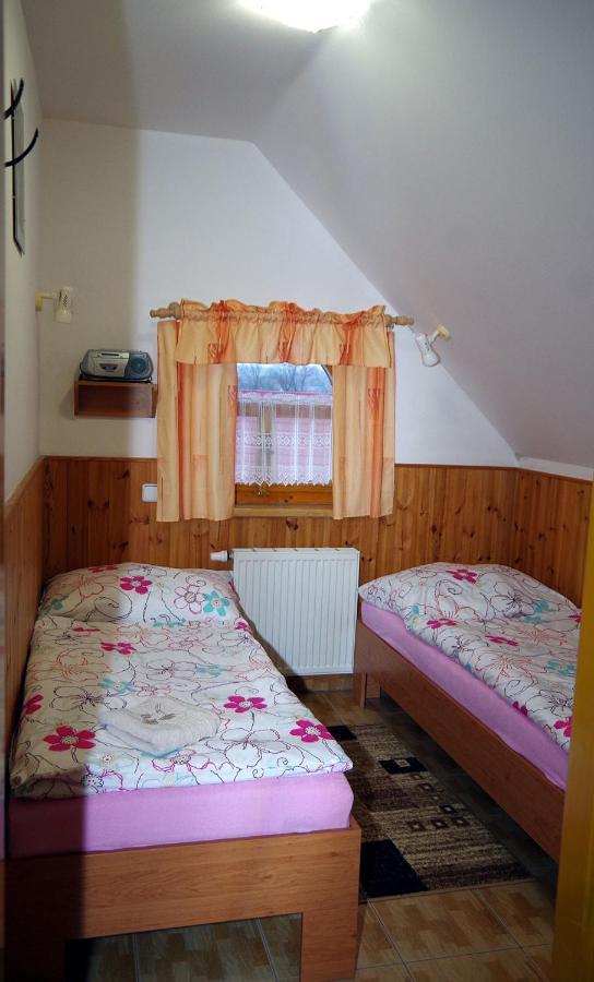 Appartement Sklep U Veselych à Mutěnice Extérieur photo